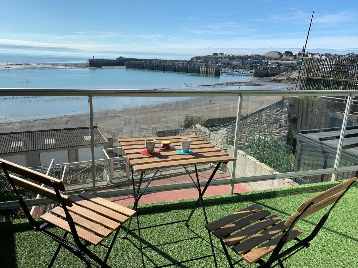 Un Balcon Sur La Mer, Acces Direct A La Plage Granville Bagian luar foto